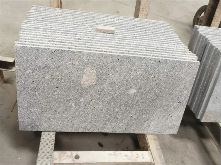 ash grey granite (2)
