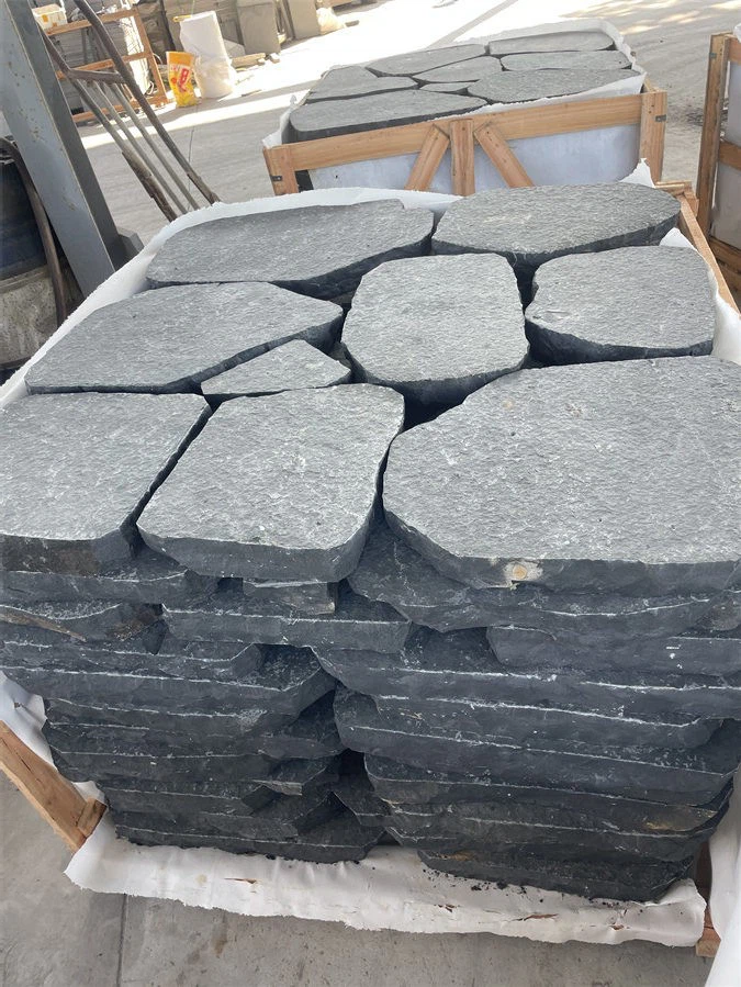 FLAMED FLAGSTONE ZHANGPU BLACK BASALT (1)